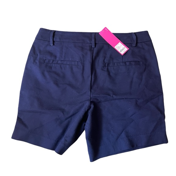 🐚🐚🐚 Lilly Pulitzer shorts - Picture 3 of 4
